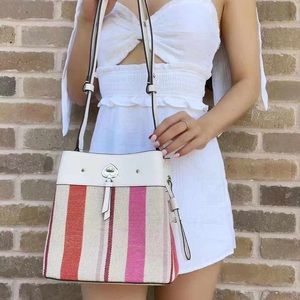 Kate Spade β οΈ Bucket Shoulder Bag & Crossbody